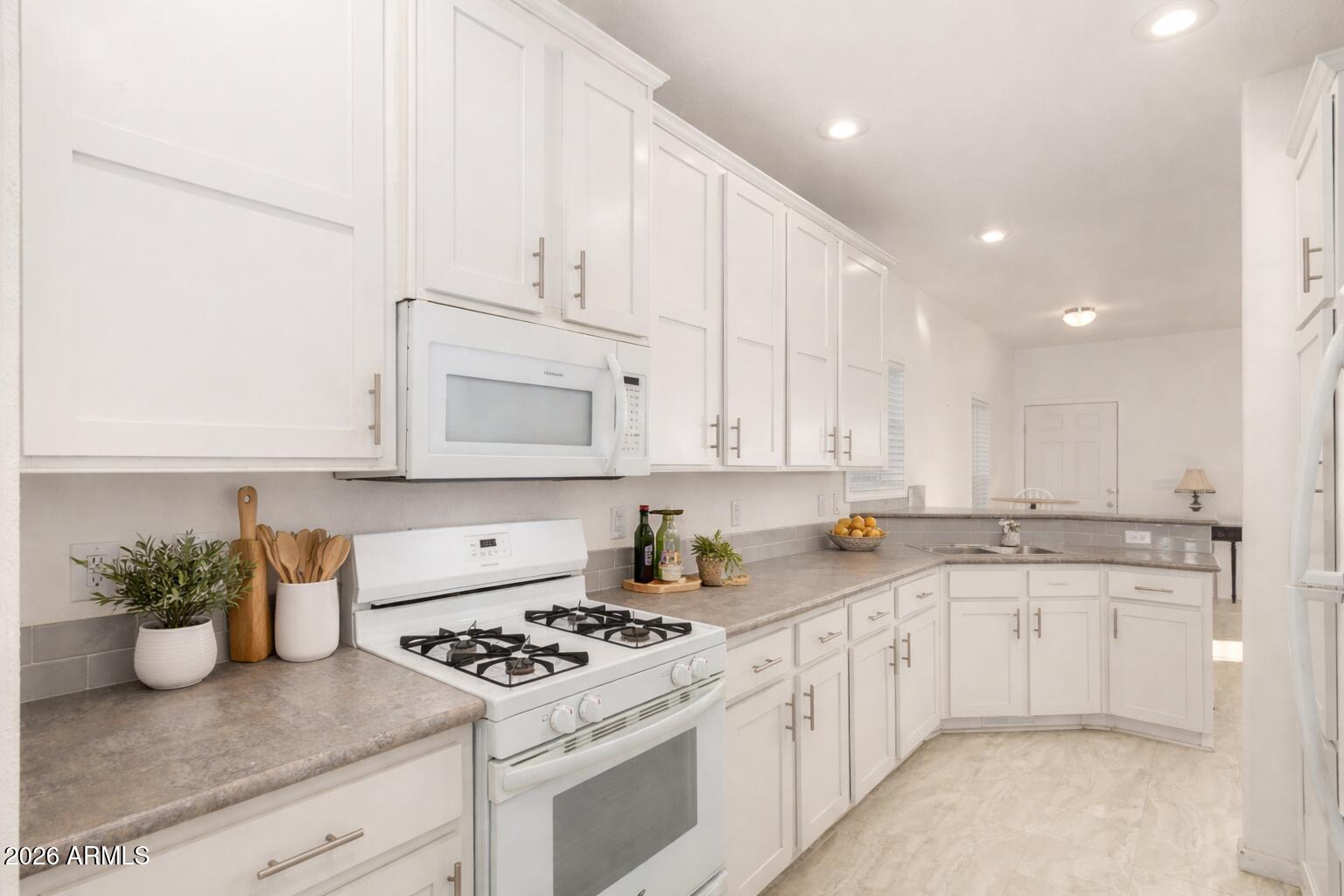 ROSEHAVEN ESTATES - Residential