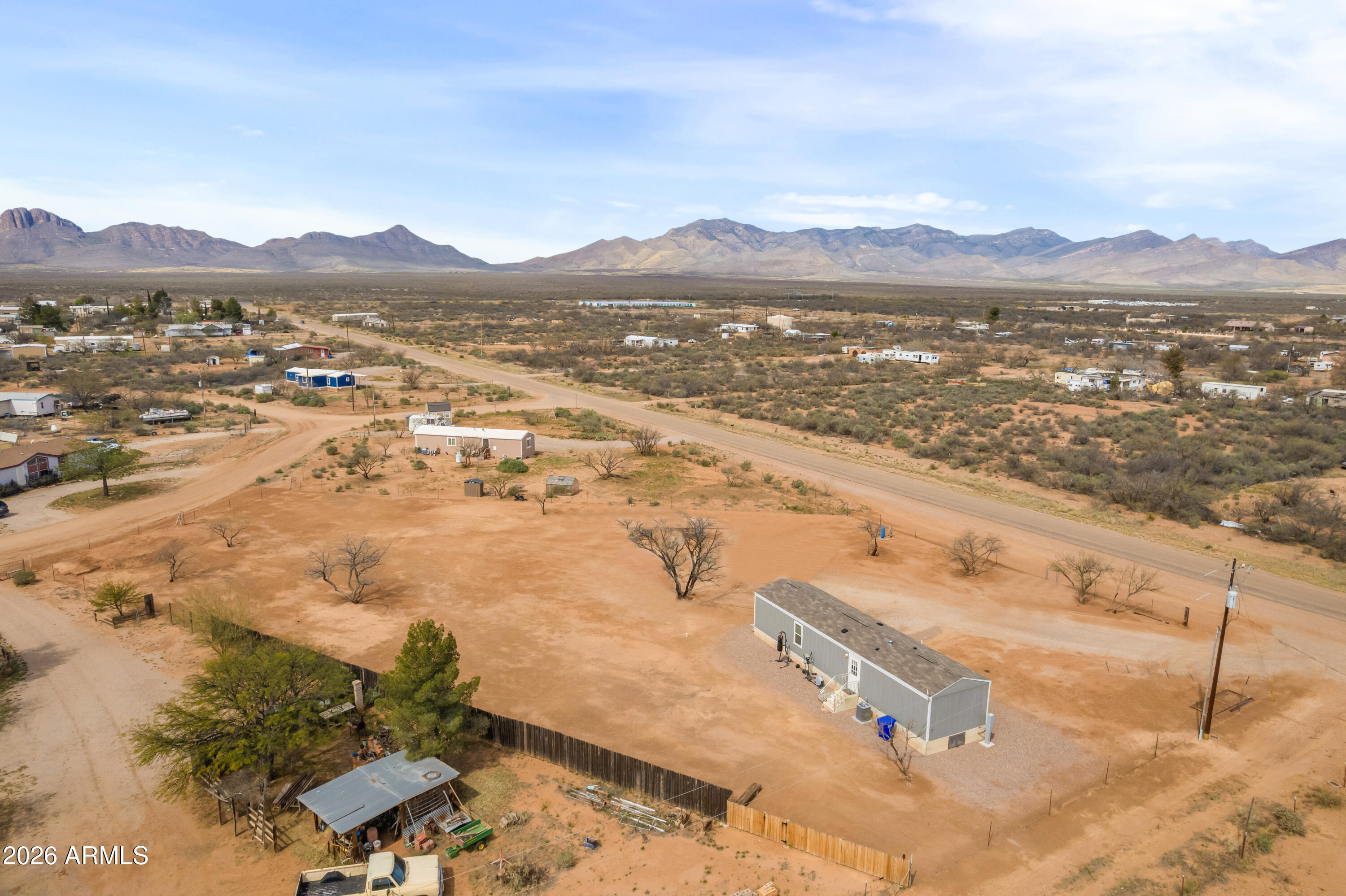 318 E Camino De Tundra --