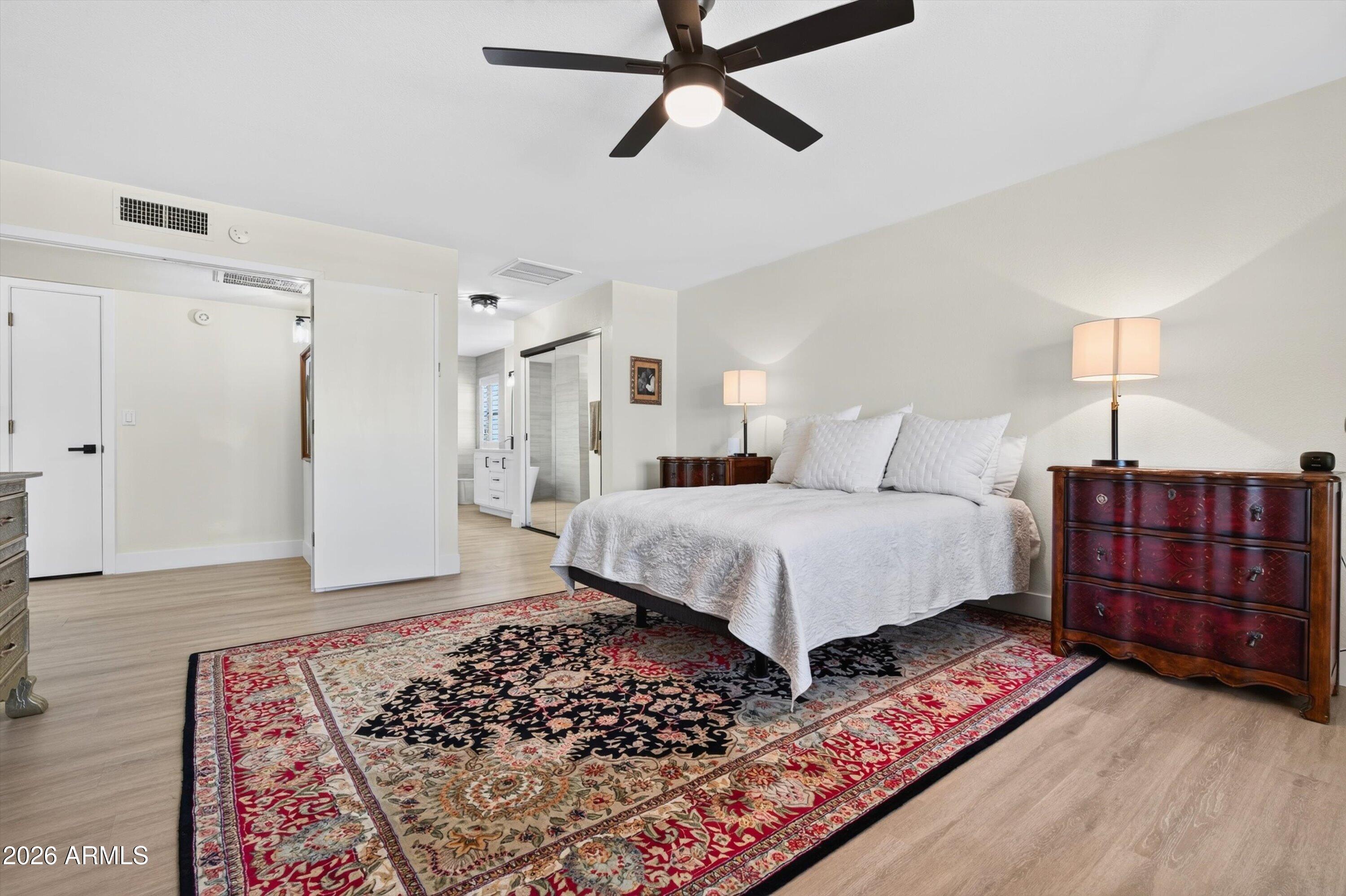 120 W THUNDERBIRD Road