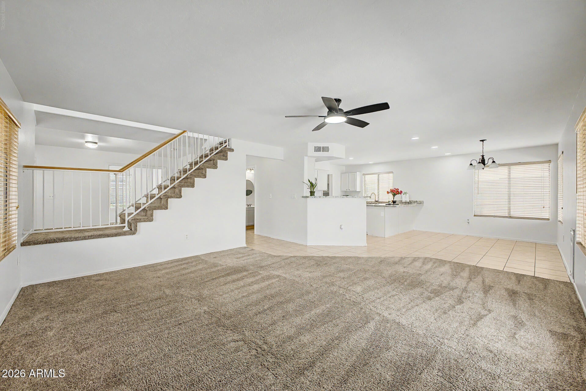 494 W DOUGLAS Avenue