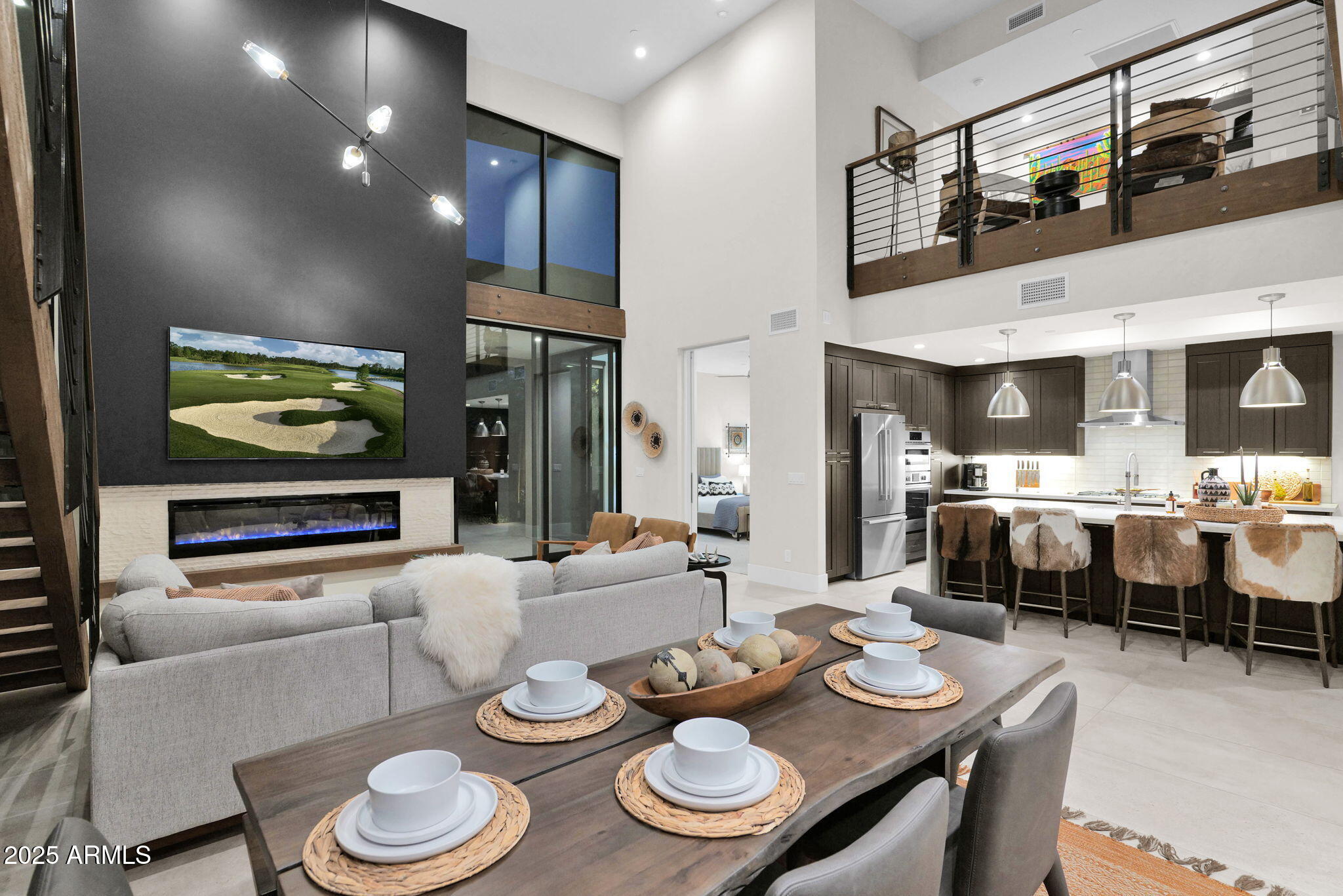 6525 E CAVE CREEK Road 1