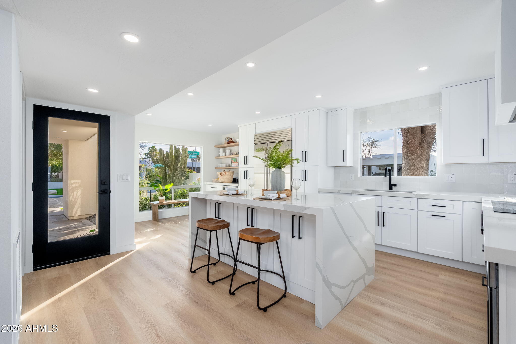 8742 E VIA DE SERENO --