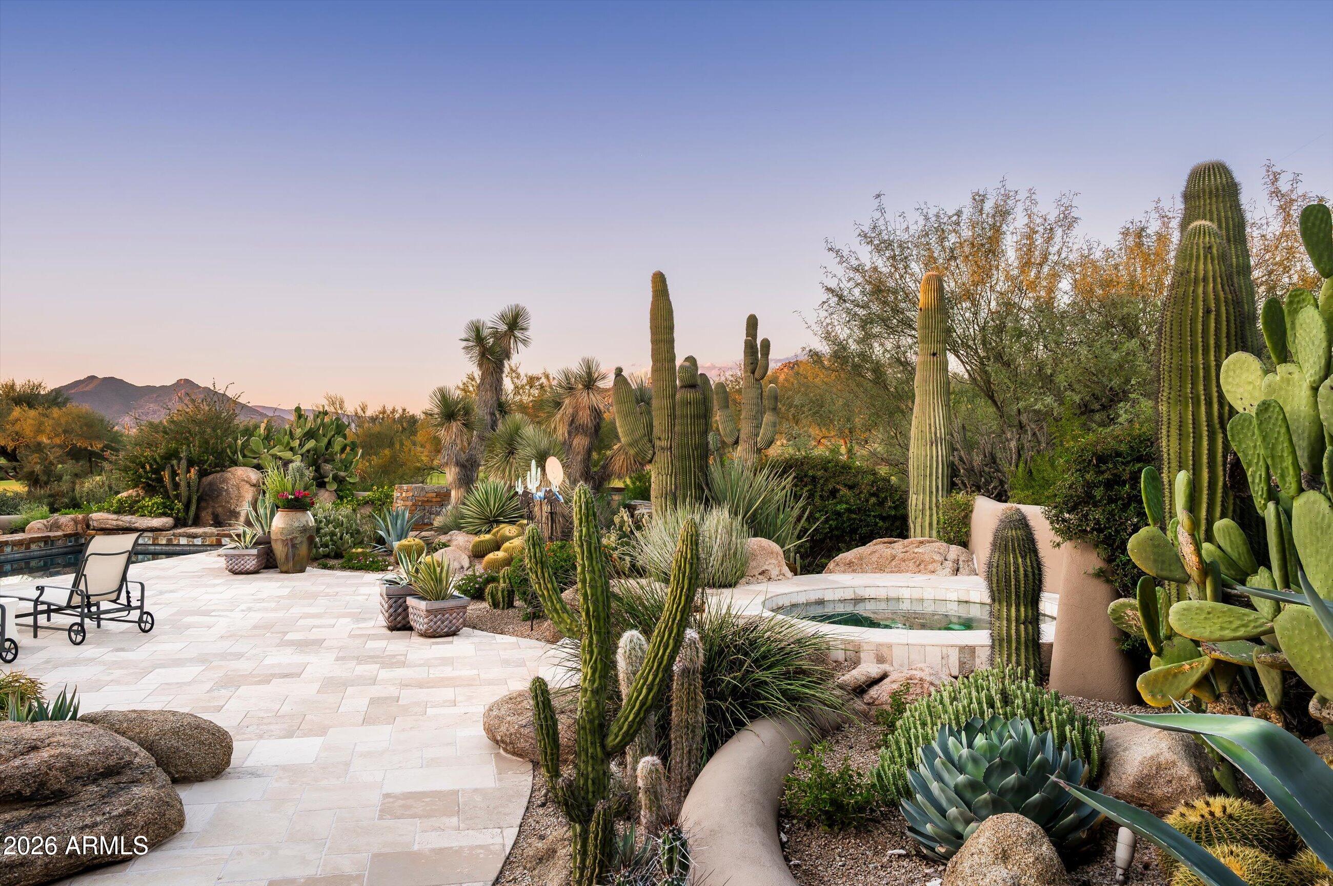 7638 E WHISPER ROCK Trail