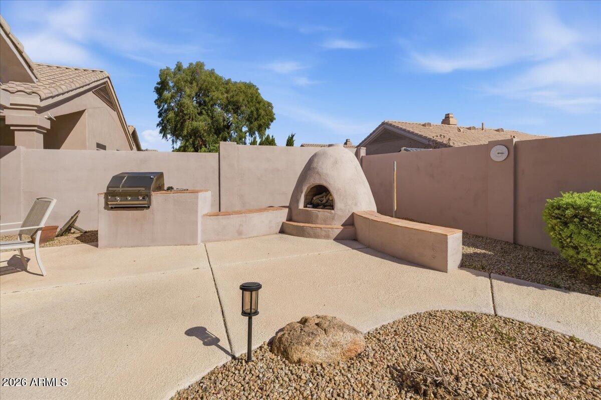 8085 E THERESA Drive