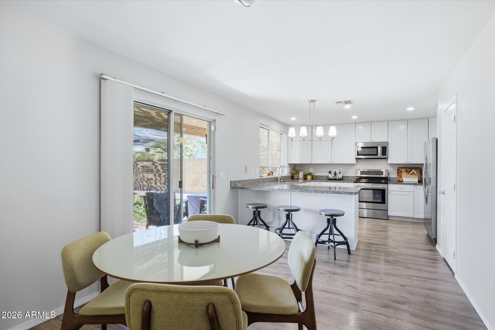 2865 E HERMOSA VISTA Drive