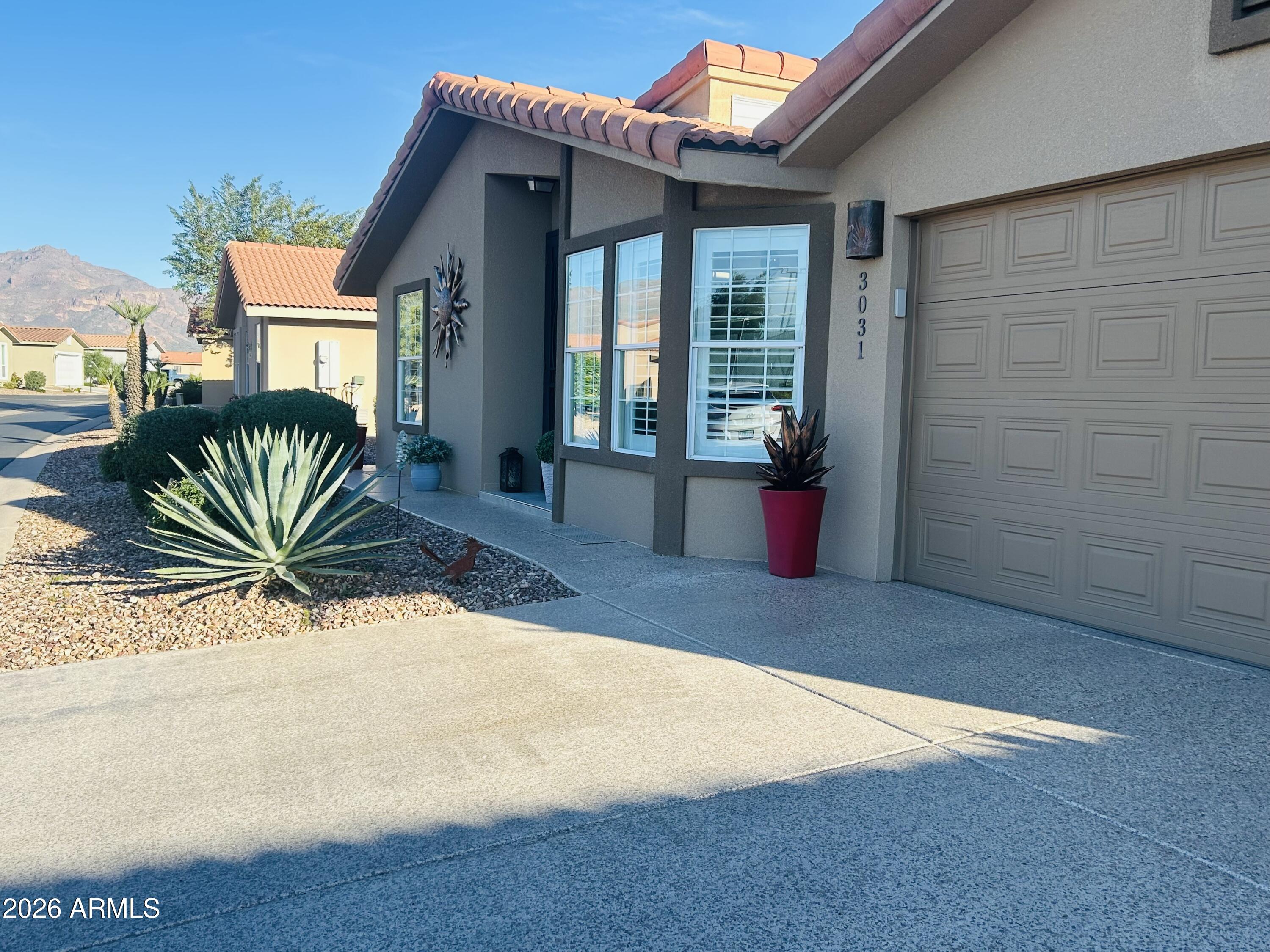 3301 S GOLDFIELD Road 3031