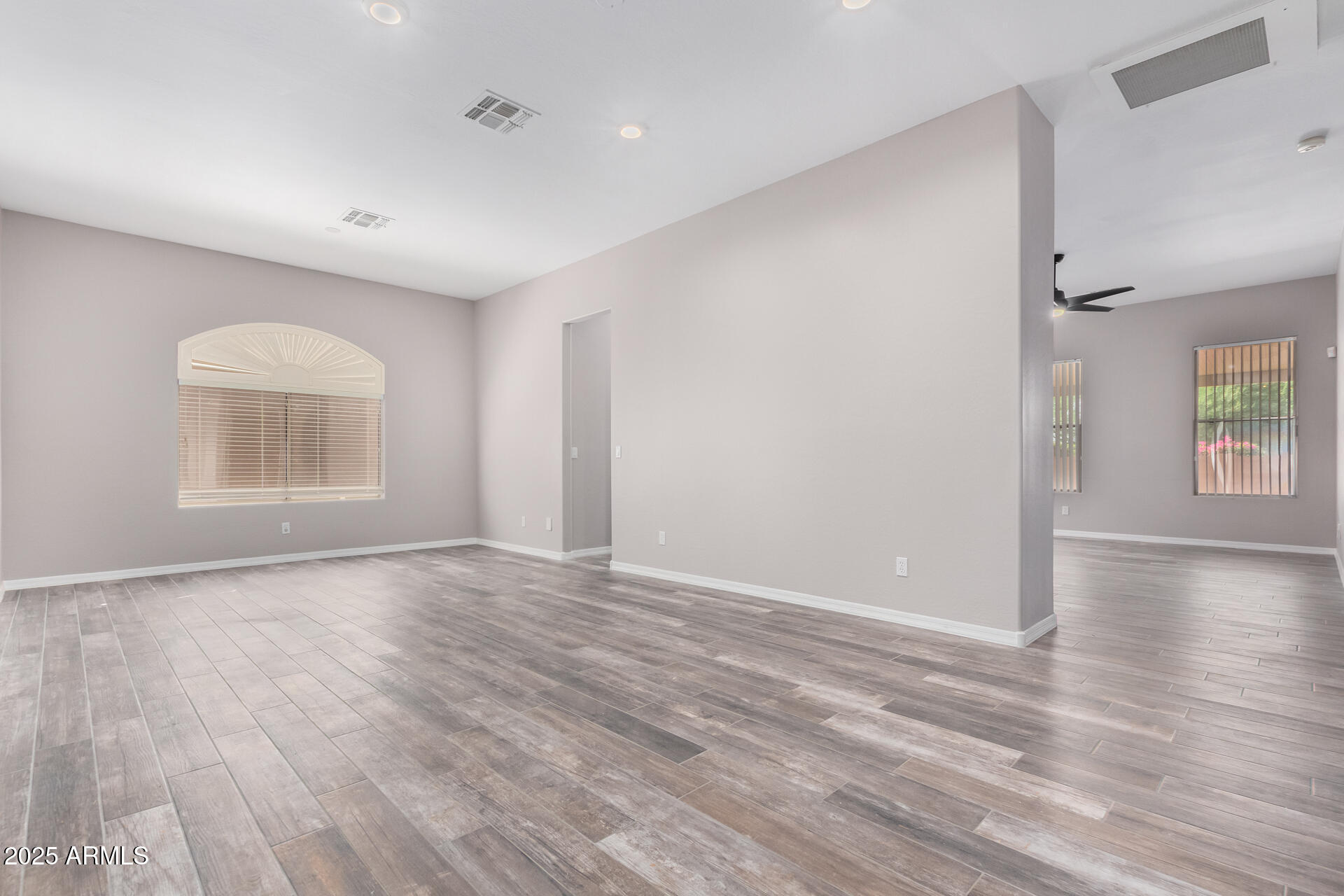 6617 W MOLLY Lane