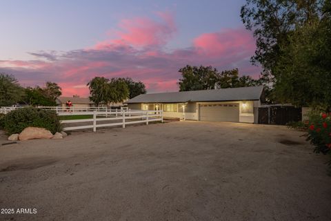 3029 E ROSEMONTE Drive Phoenix AZ 85050