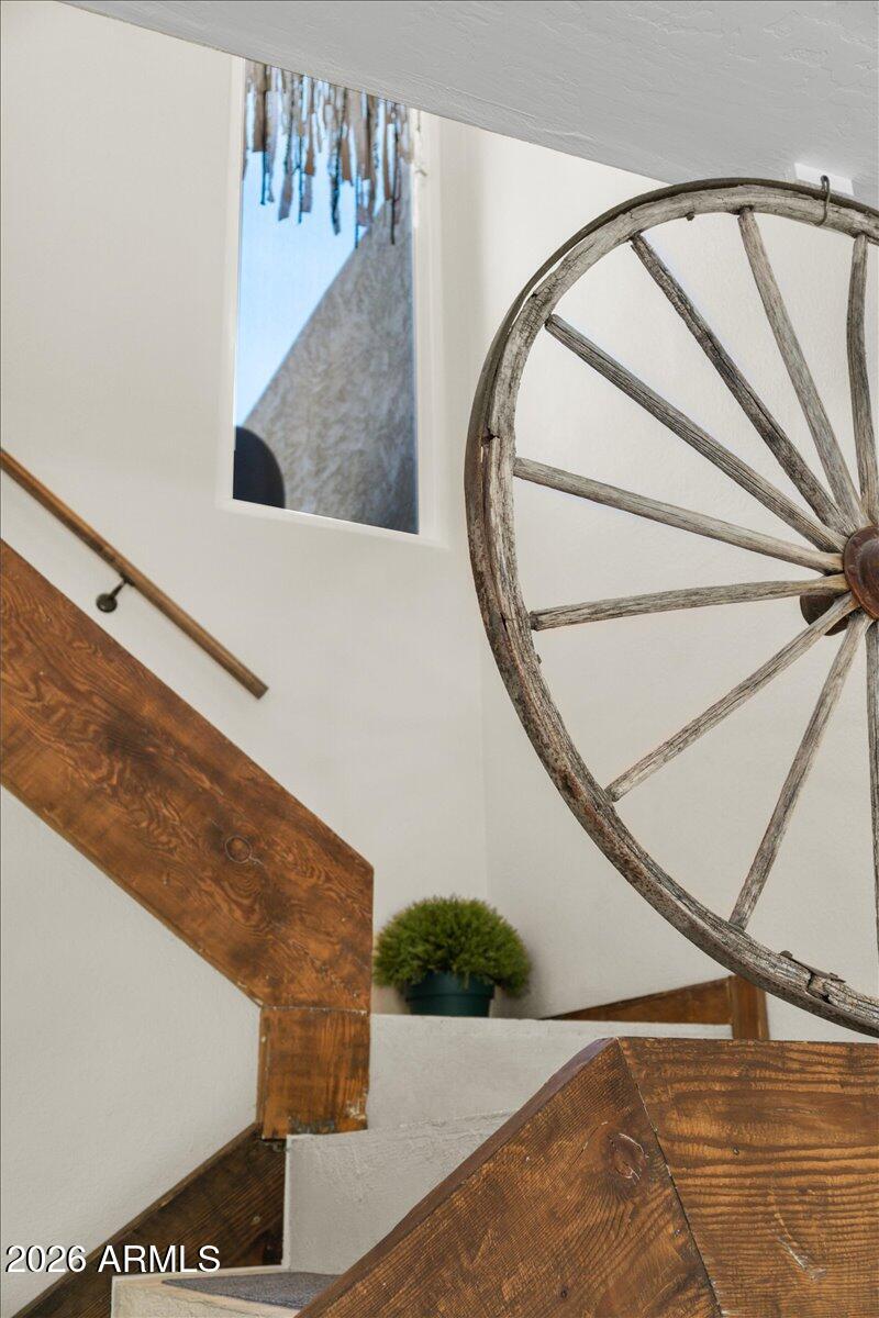 8422 N CENTRAL Avenue B