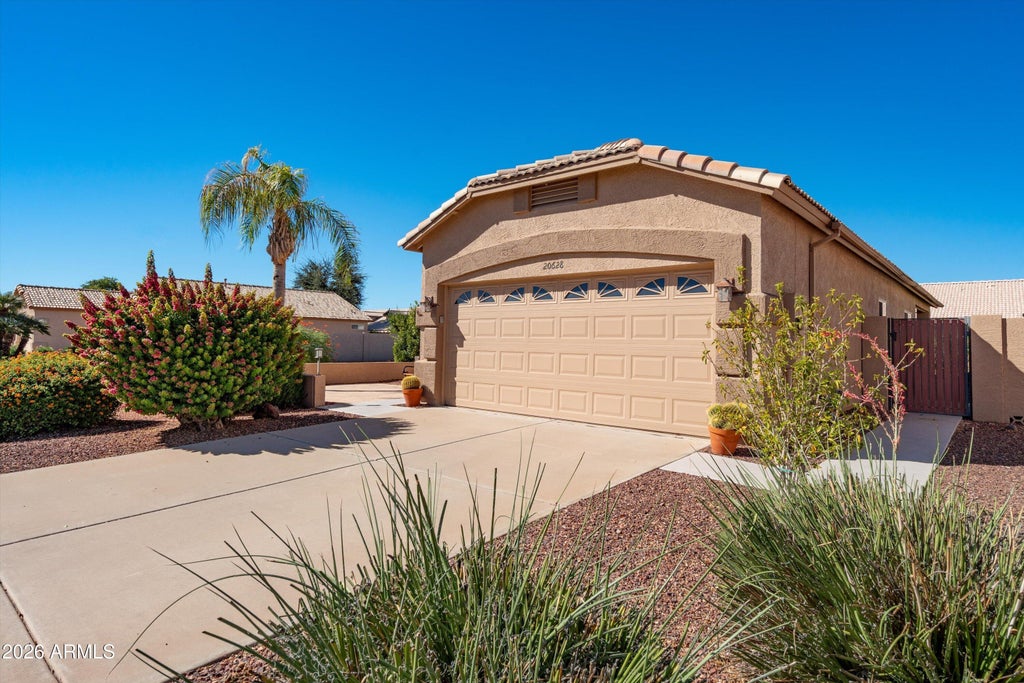 Photo of 20628 N 103rd Avenue, Peoria, AZ 85382 (MLS # 7094337)