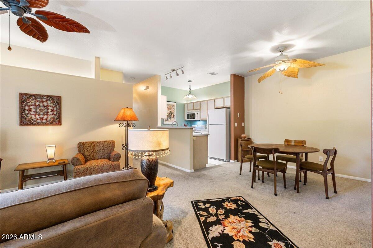 985 E Mingus Avenue 111