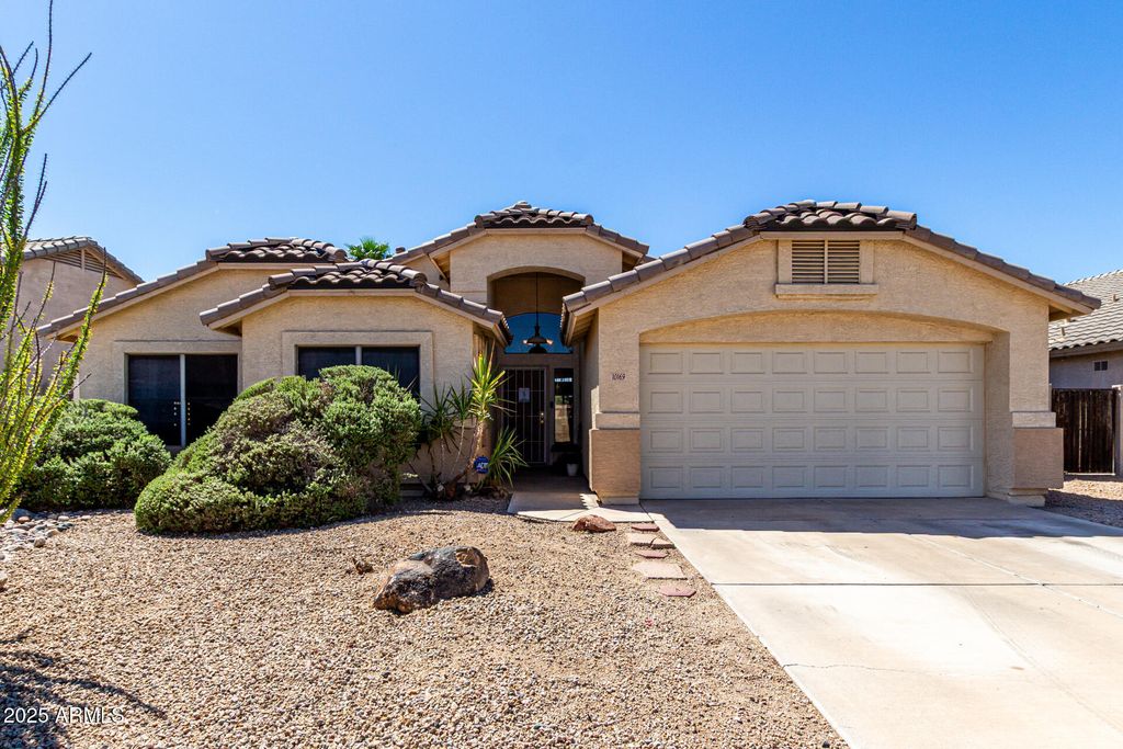 Photo of 10169 W Potter Drive, Peoria, AZ 85383 (MLS # 6917901)