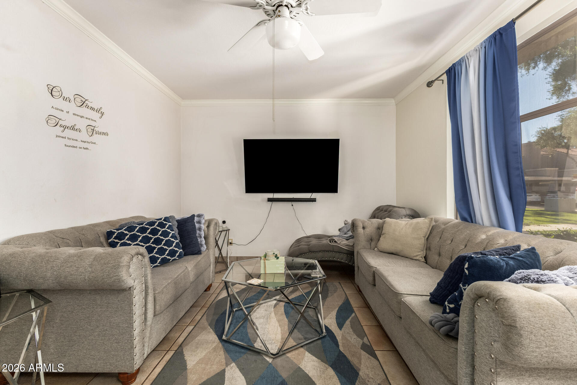 500 N ROOSEVELT Avenue 115