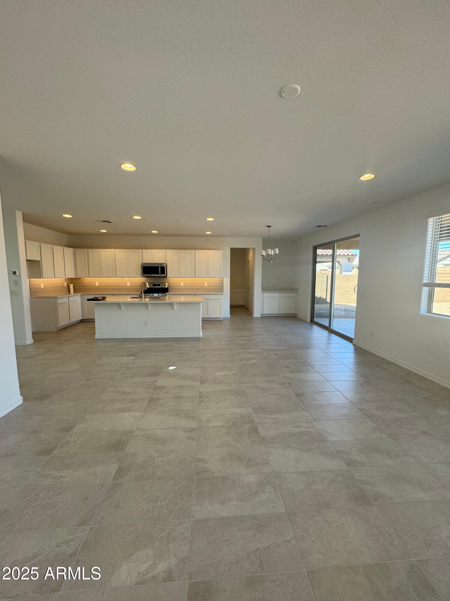 14804 W COTTONTAIL Lane