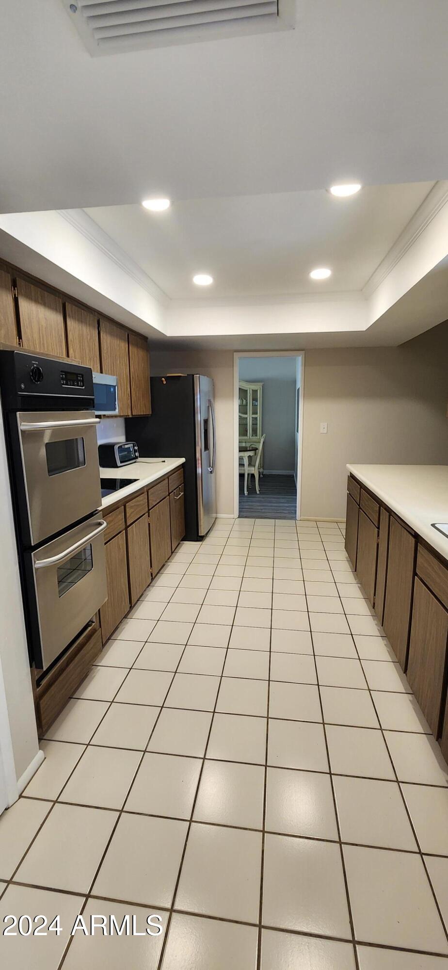 10338 W KINGSWOOD Circle