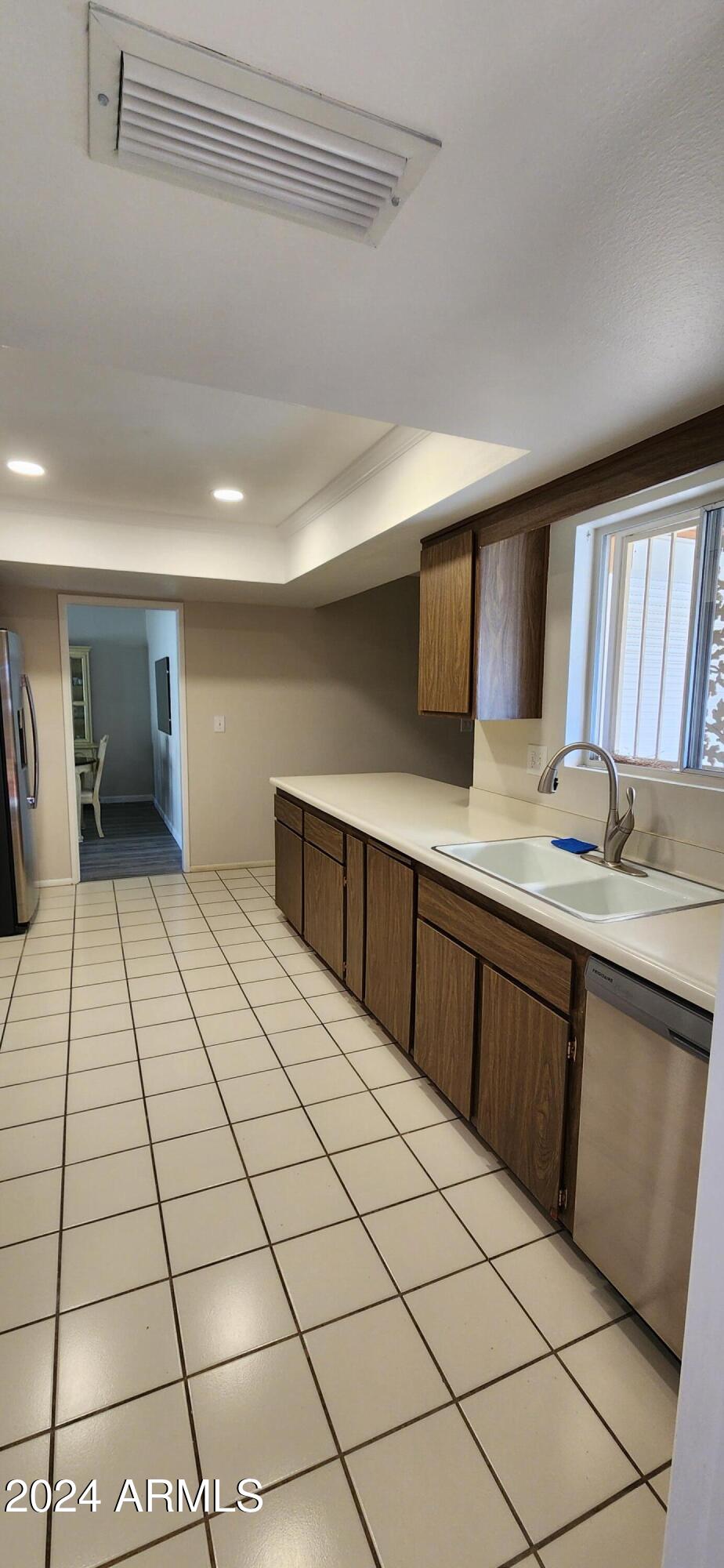 10338 W KINGSWOOD Circle