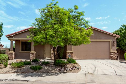 706 E Navajo Trail E, San Tan Valley, AZ 85143 - #: 6901619