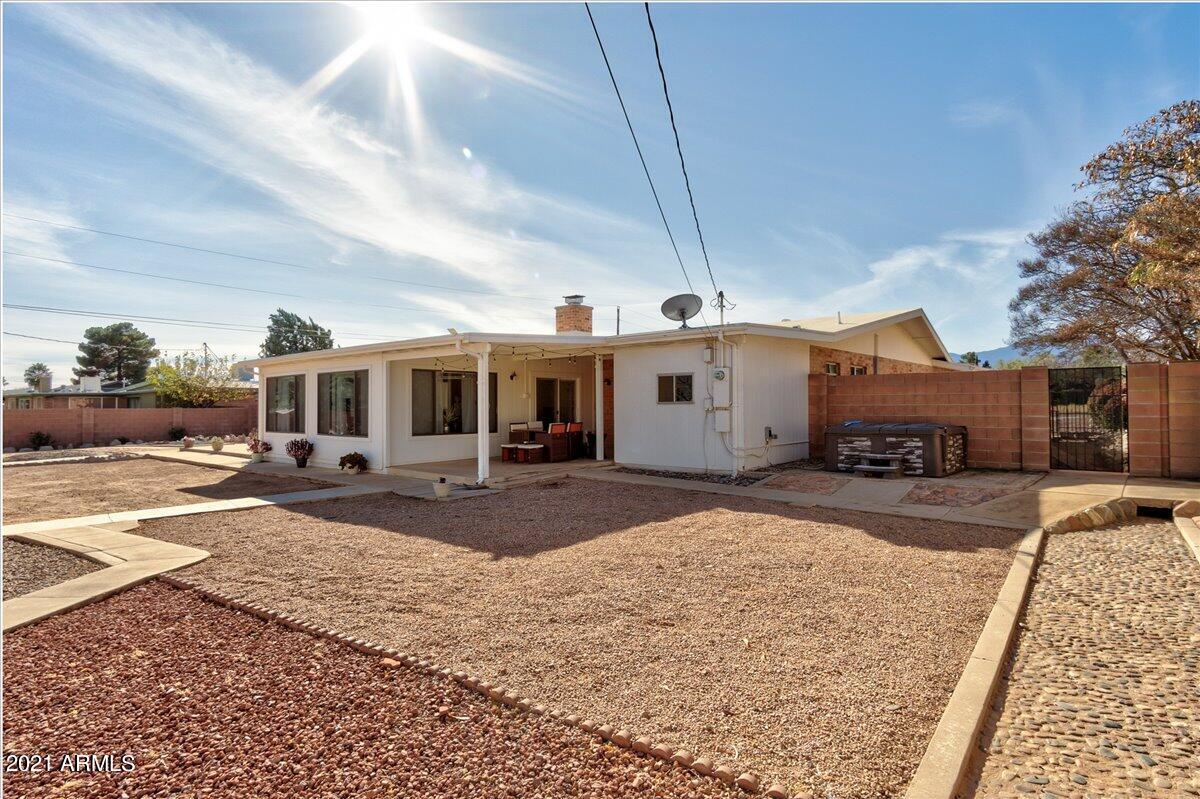 VILLAGE MEADOWS ESTATES - Residential