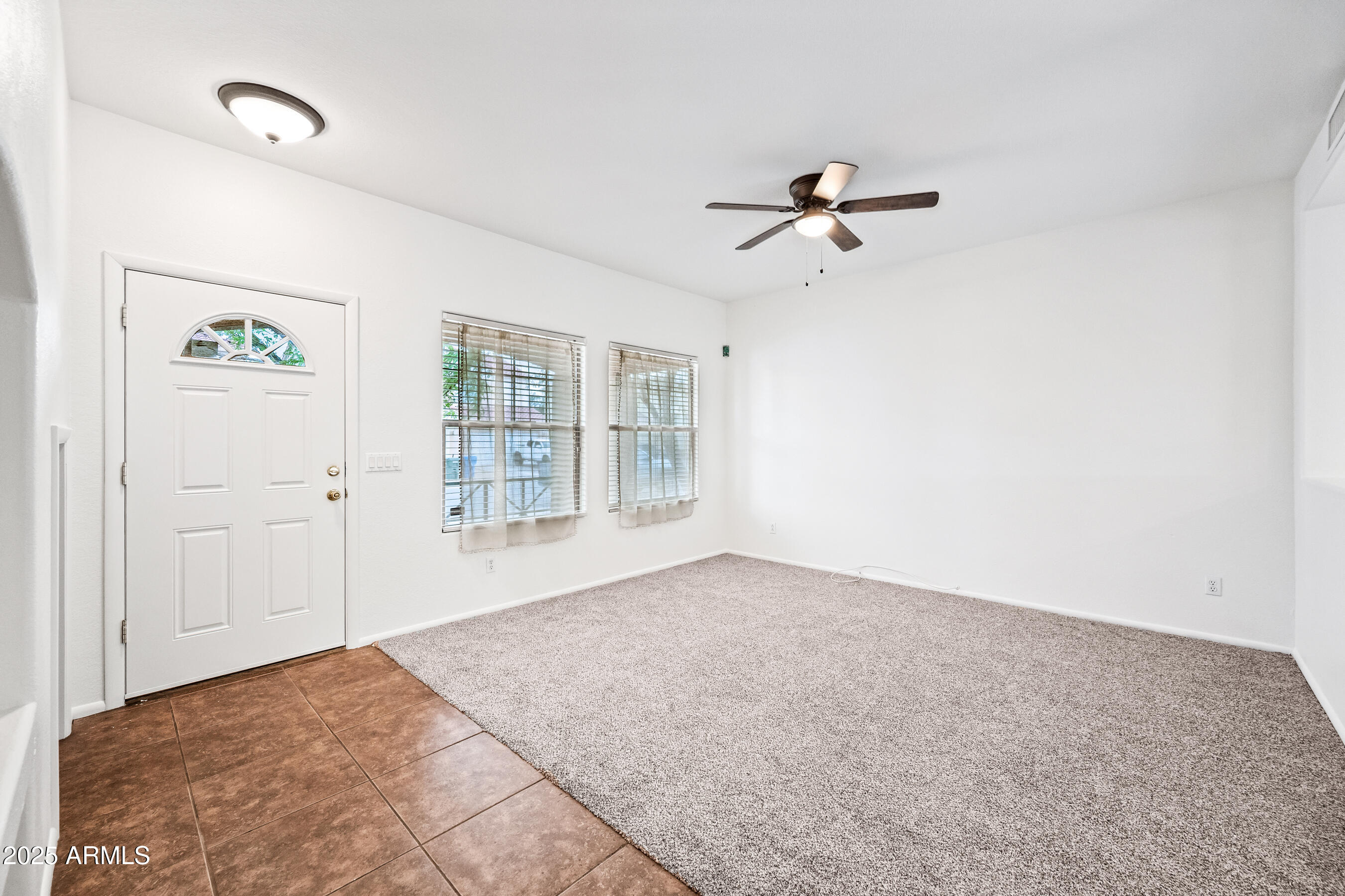 2904 W CAVALIER Drive