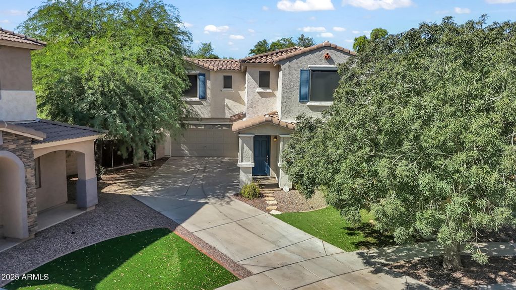 Photo of 3960 S Splendor Place, Gilbert, AZ 85297 (MLS # 6919292)