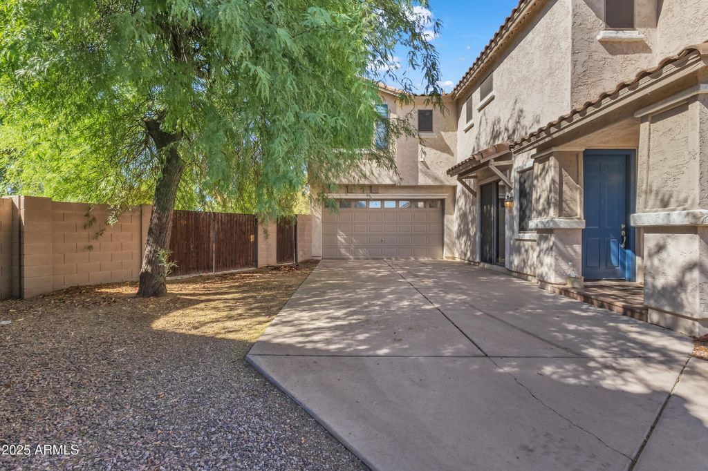 Photo of 3960 S Splendor Place, Gilbert, AZ 85297 (MLS # 6919292)