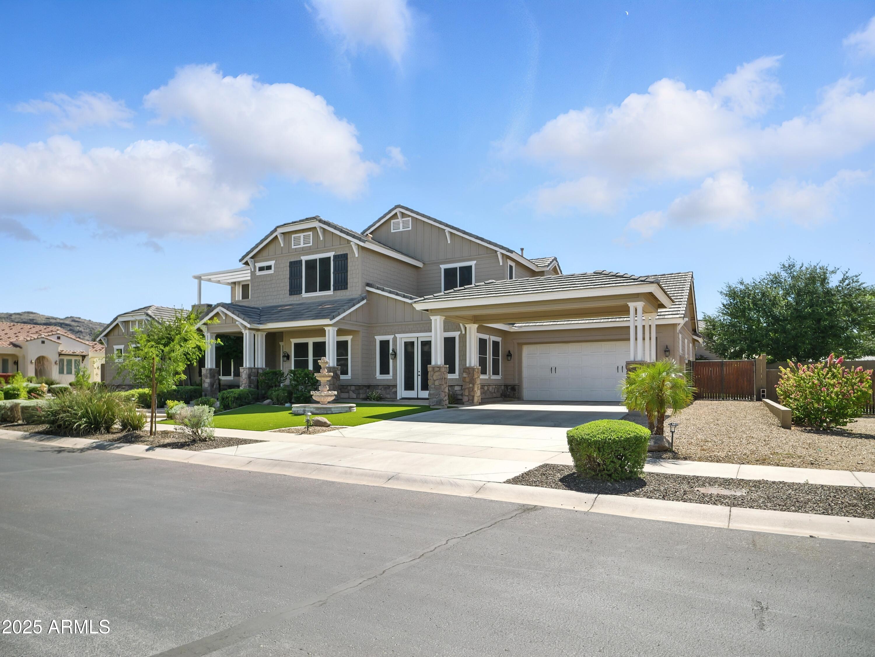 Homes 1 2822 E CONSTANCE Way