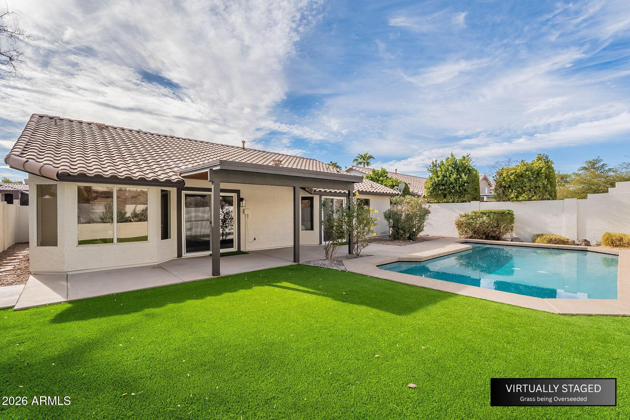 1436 E CHARLESTON Avenue