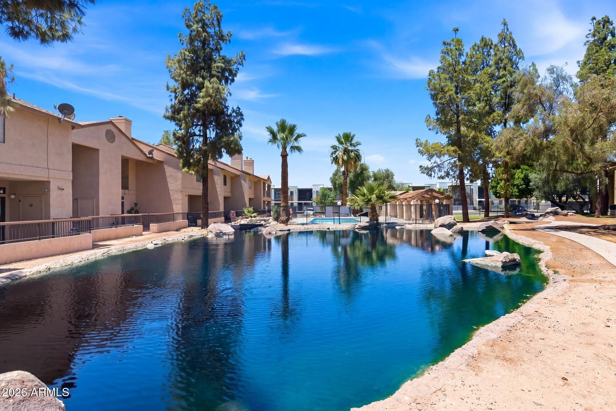 MARYLAND LAKES CONDOMINIUMS AMD - Residential