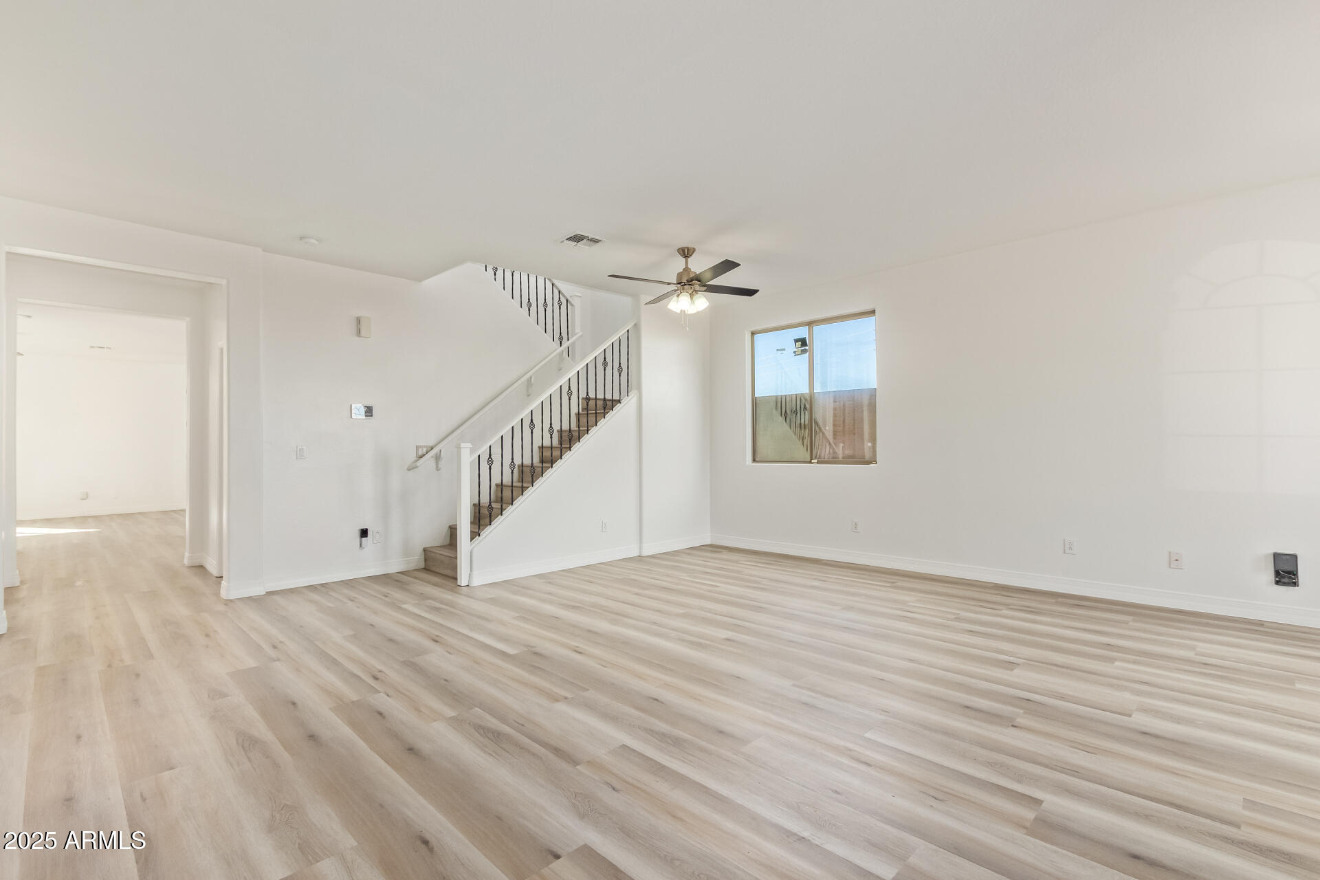 3853 E CLAXTON Avenue