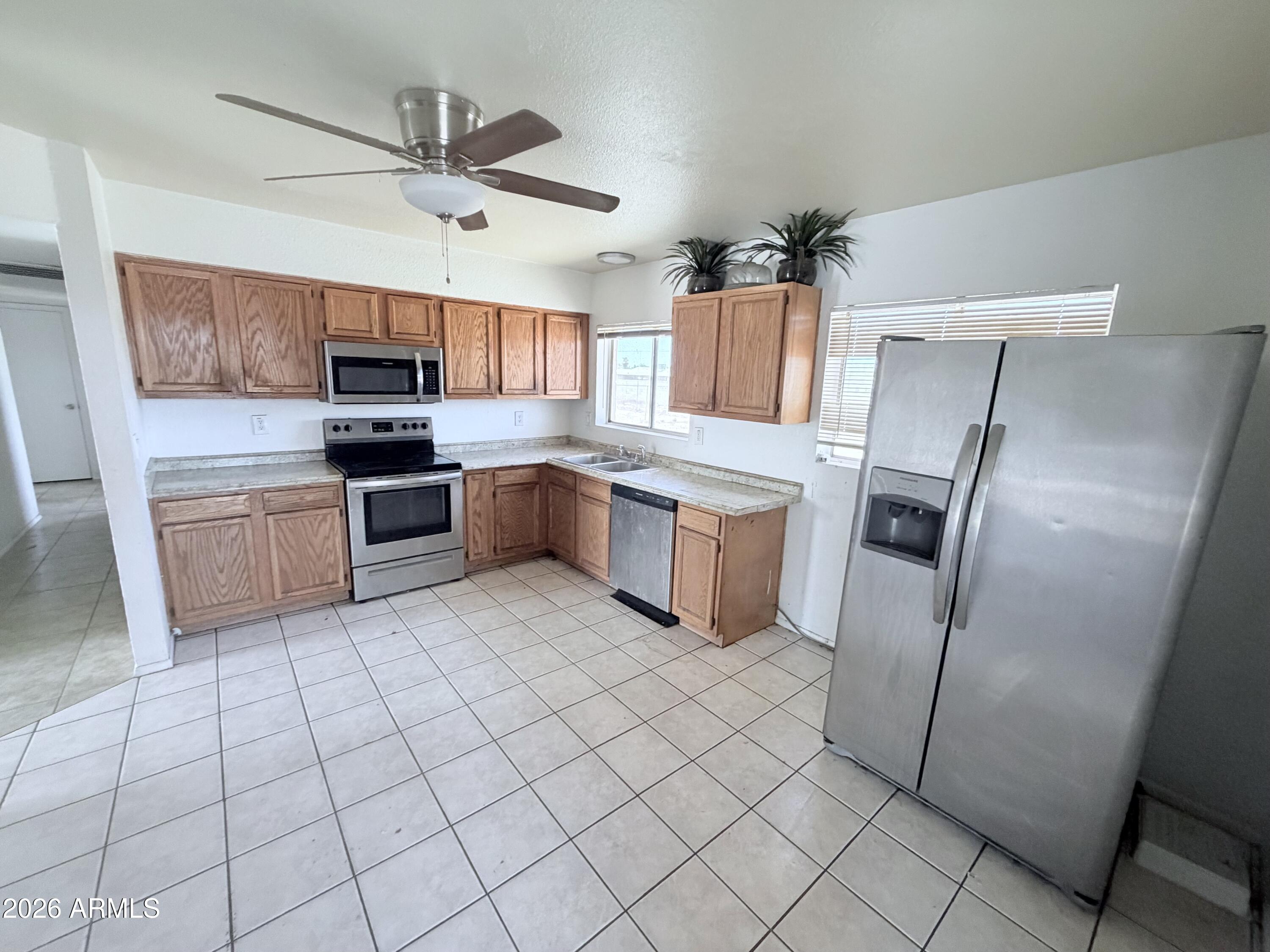 13216 W TUCKEY Lane