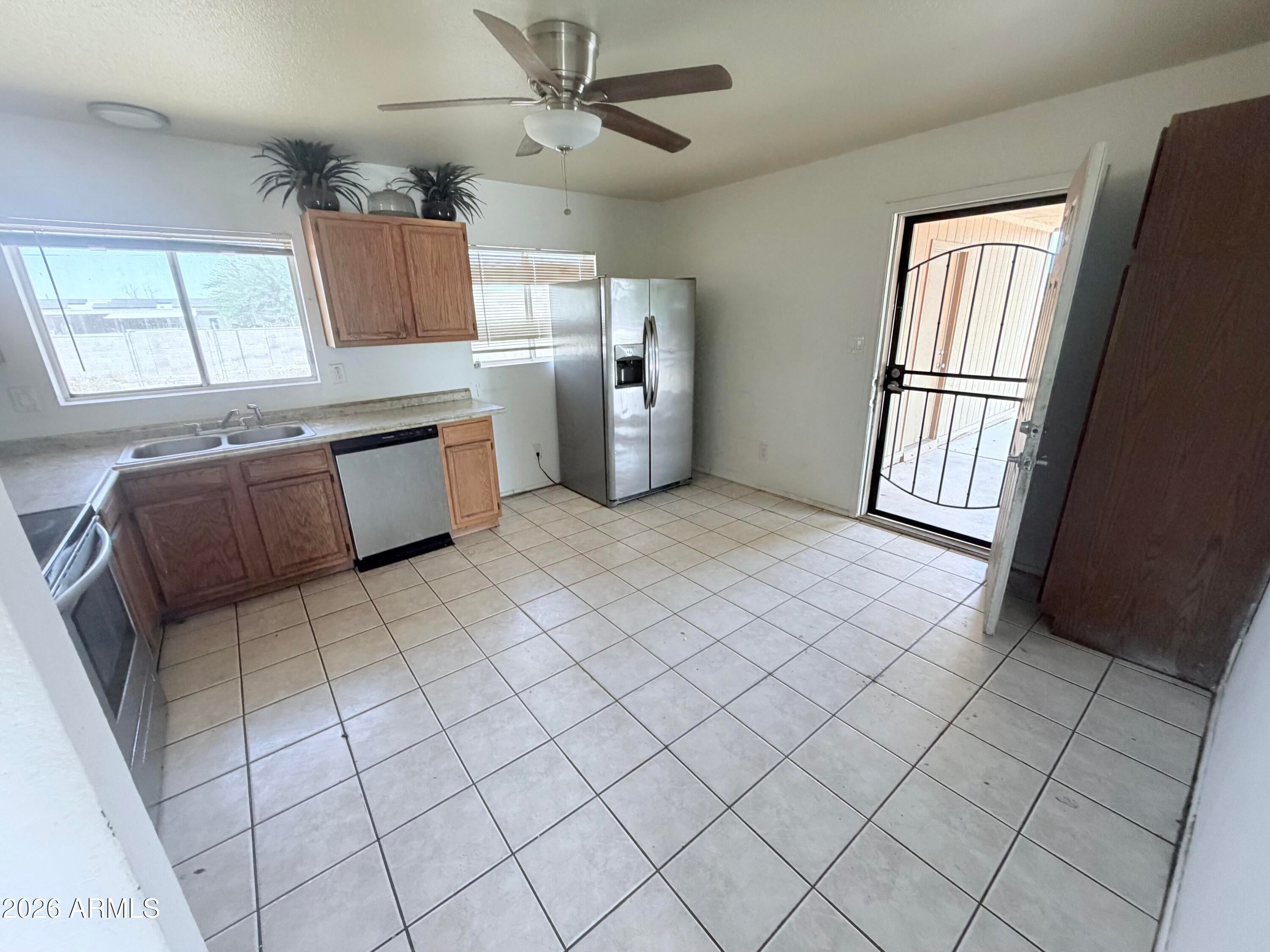 13216 W TUCKEY Lane