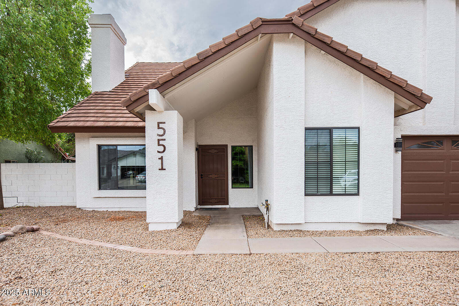 551 E JUANITA Avenue