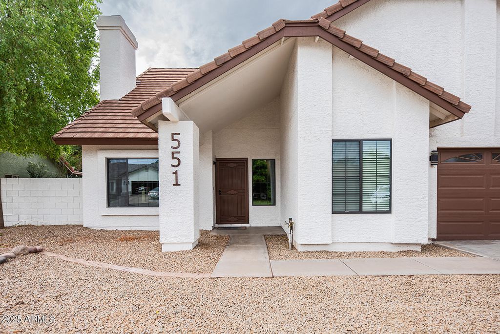 Photo of 551 E Juanita Avenue, Gilbert, AZ 85234 (MLS # 6932910)