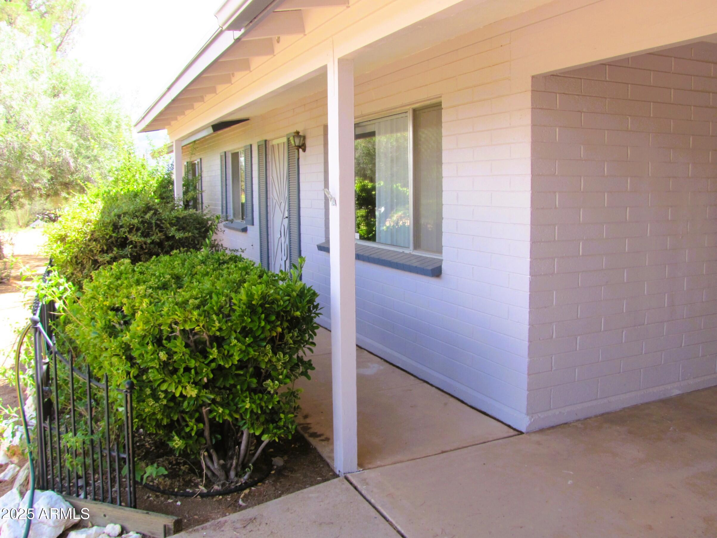 VILLAGE MEADOWS ESTATES - Residential Lease