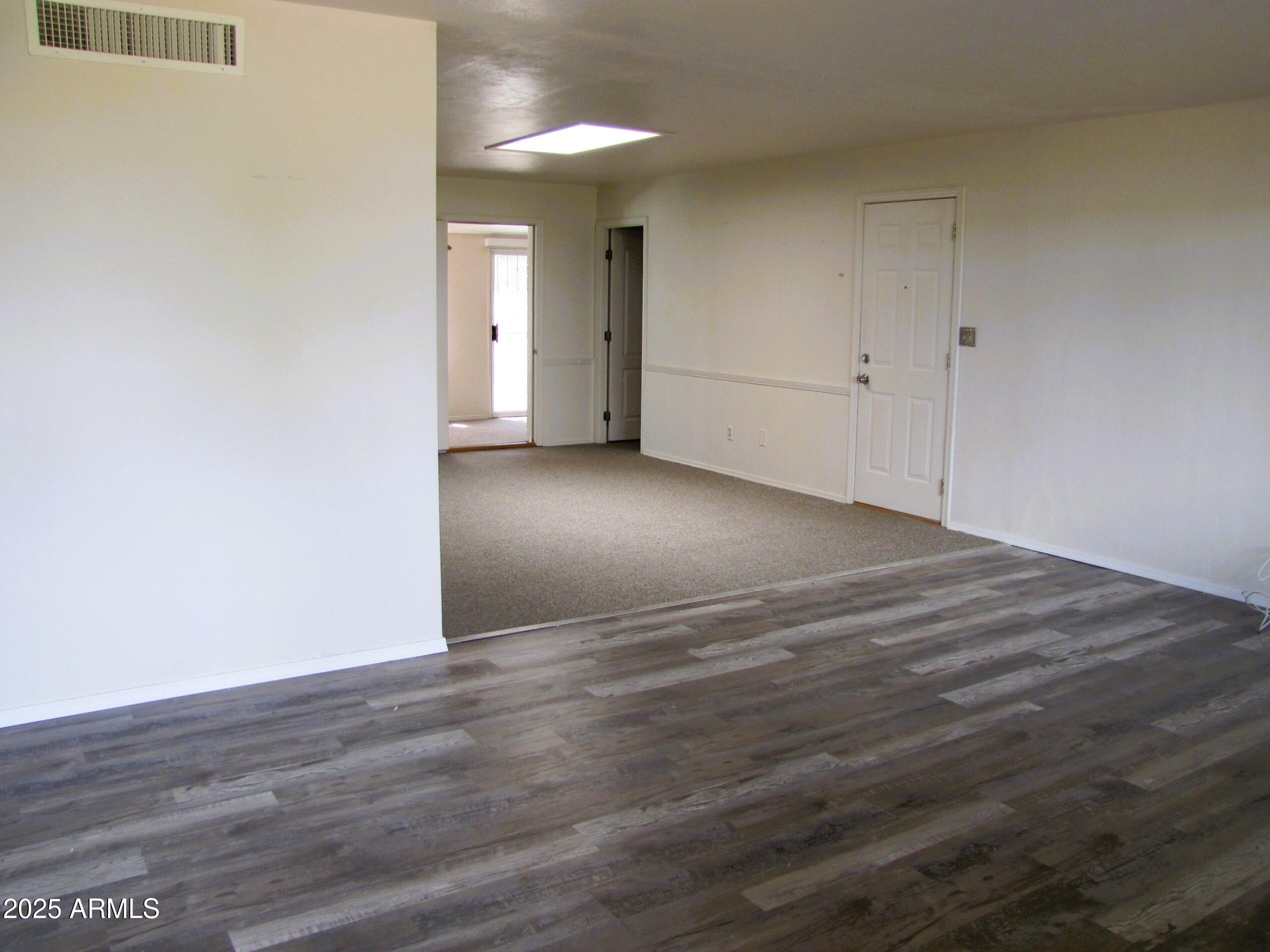 VILLAGE MEADOWS ESTATES - Residential Lease