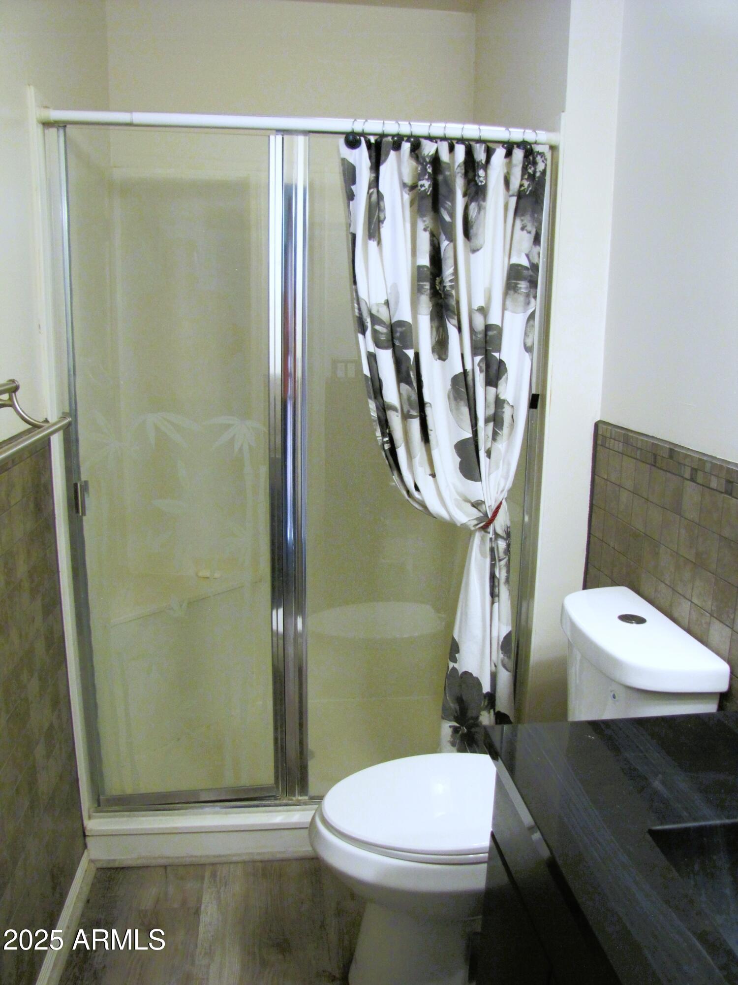 VILLAGE MEADOWS ESTATES - Residential Lease