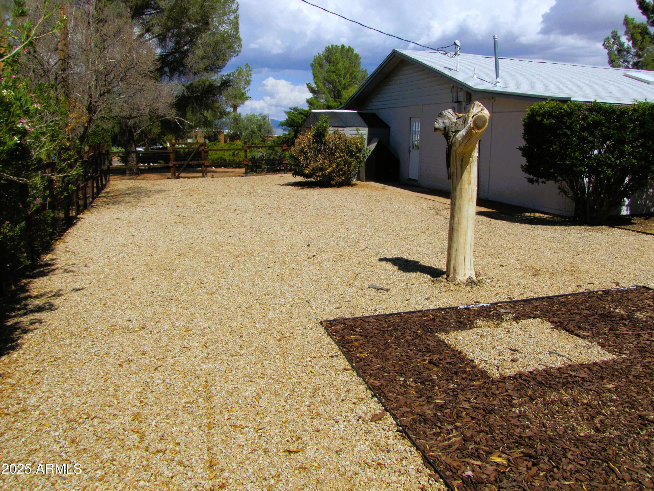 VILLAGE MEADOWS ESTATES - Residential Lease
