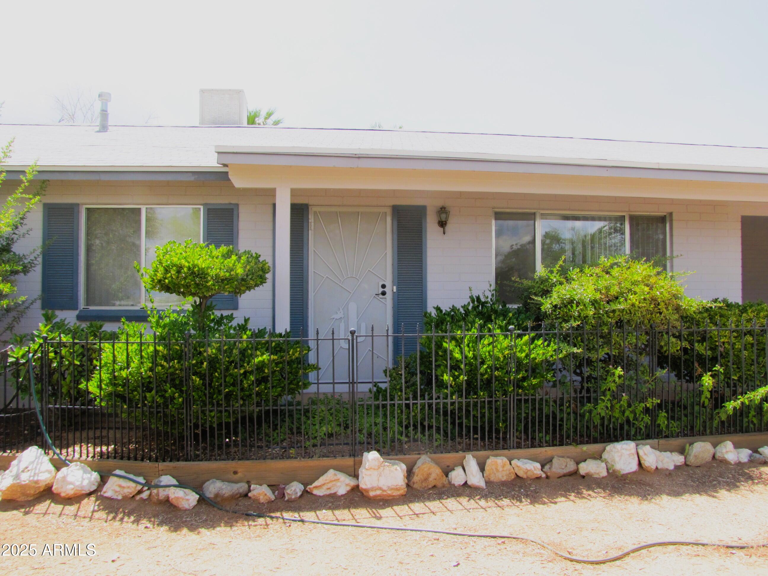 VILLAGE MEADOWS ESTATES - Residential Lease