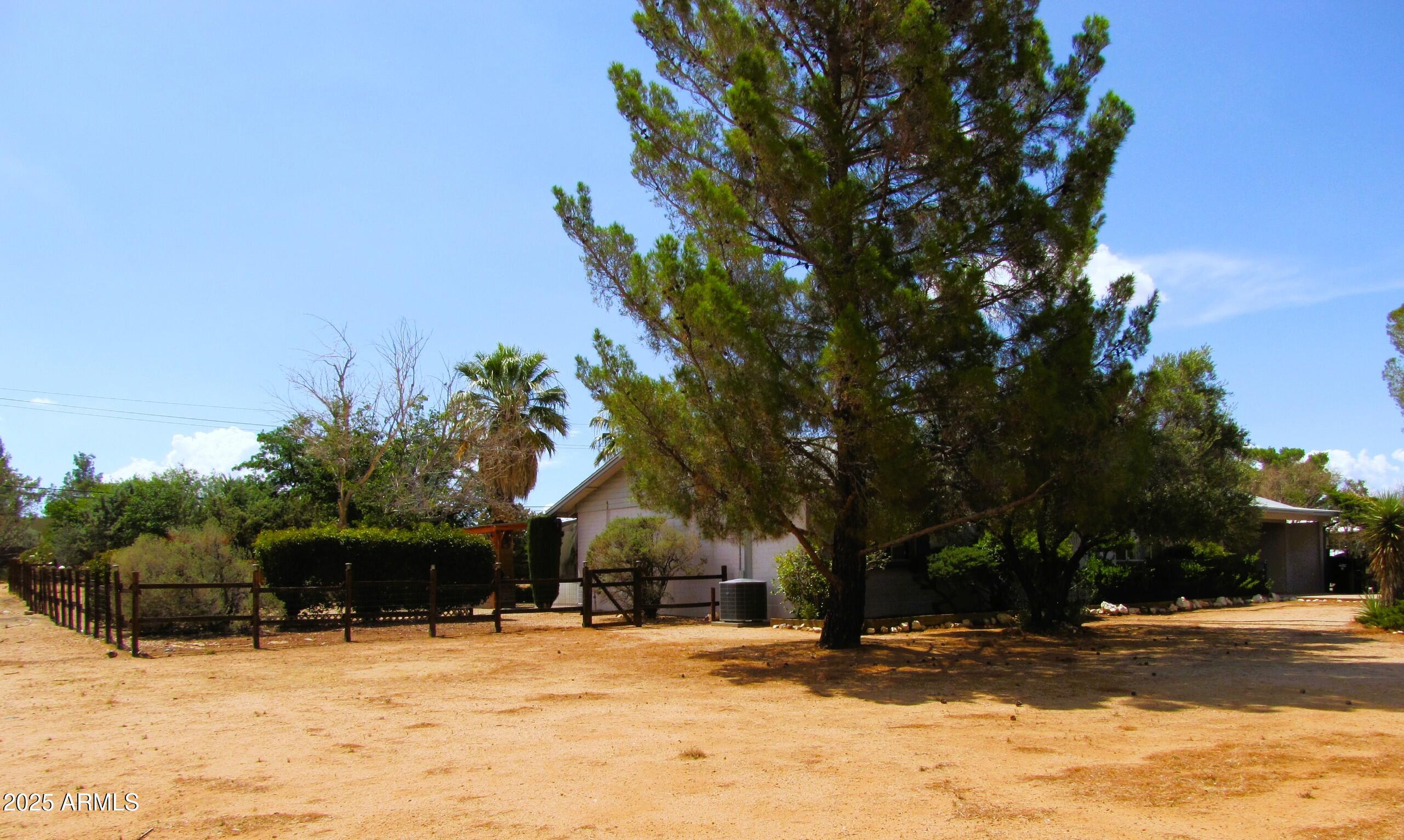VILLAGE MEADOWS ESTATES - Residential Lease