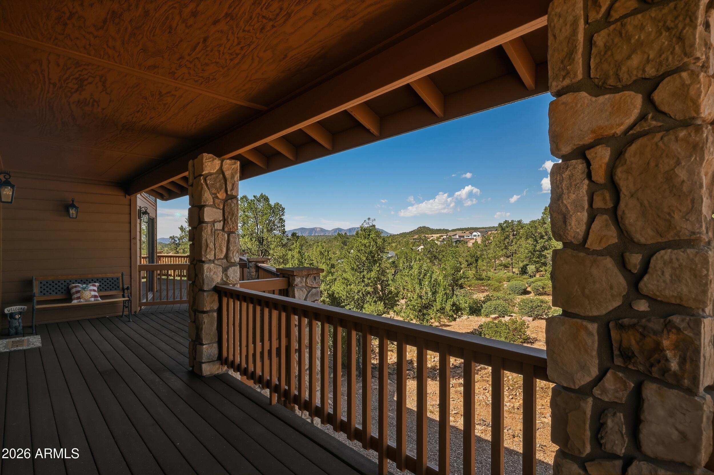 401 N WHITETAIL Drive