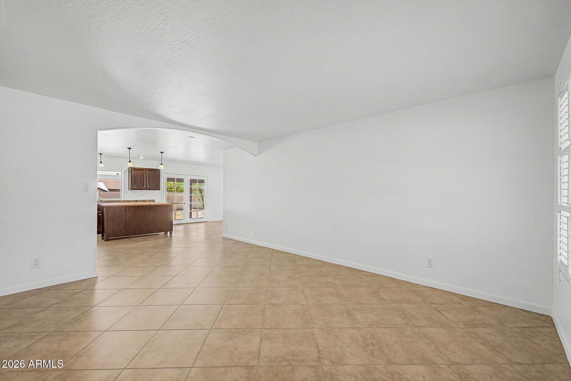 4523 E ALTA MESA Avenue