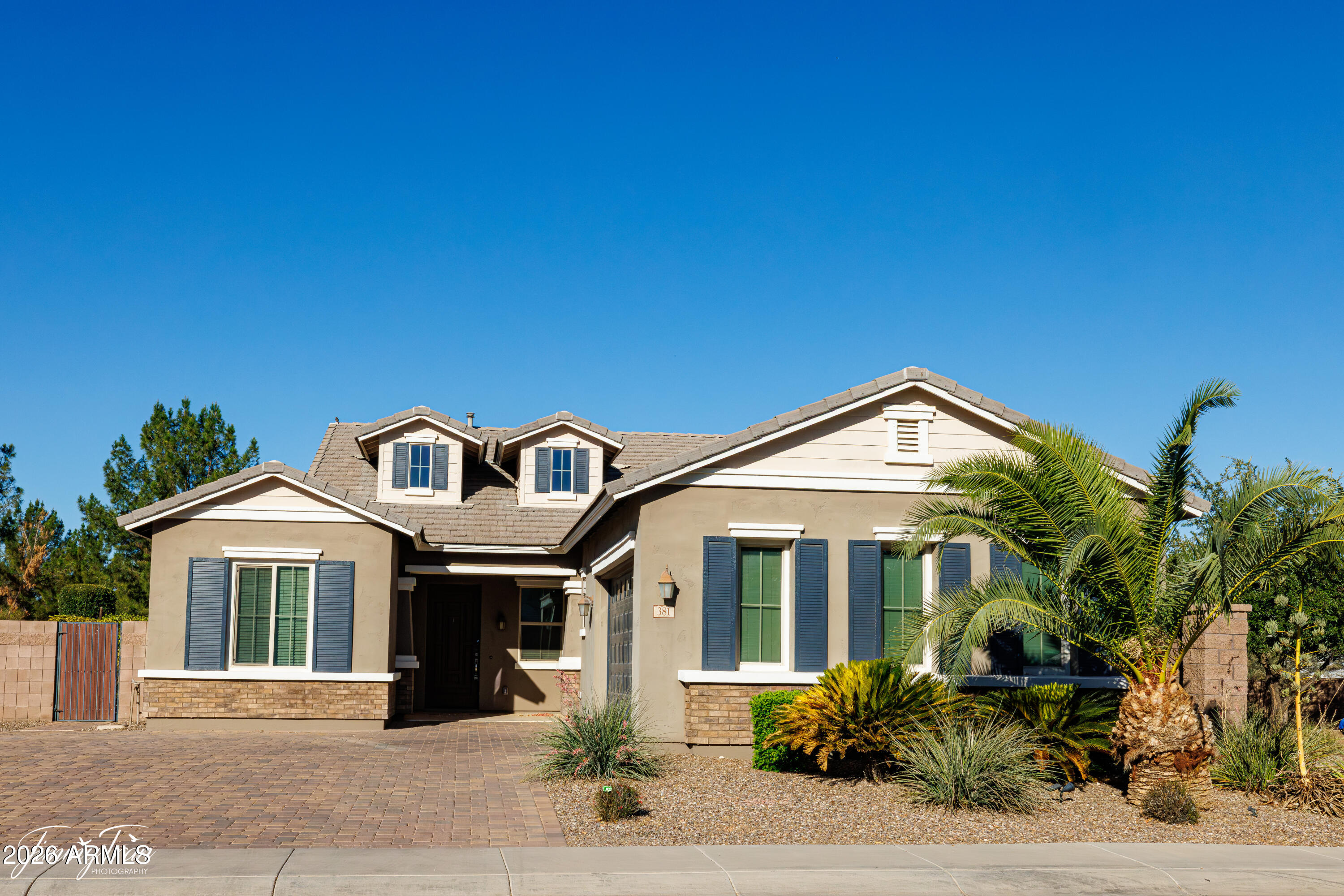 381 E Bellerive Place