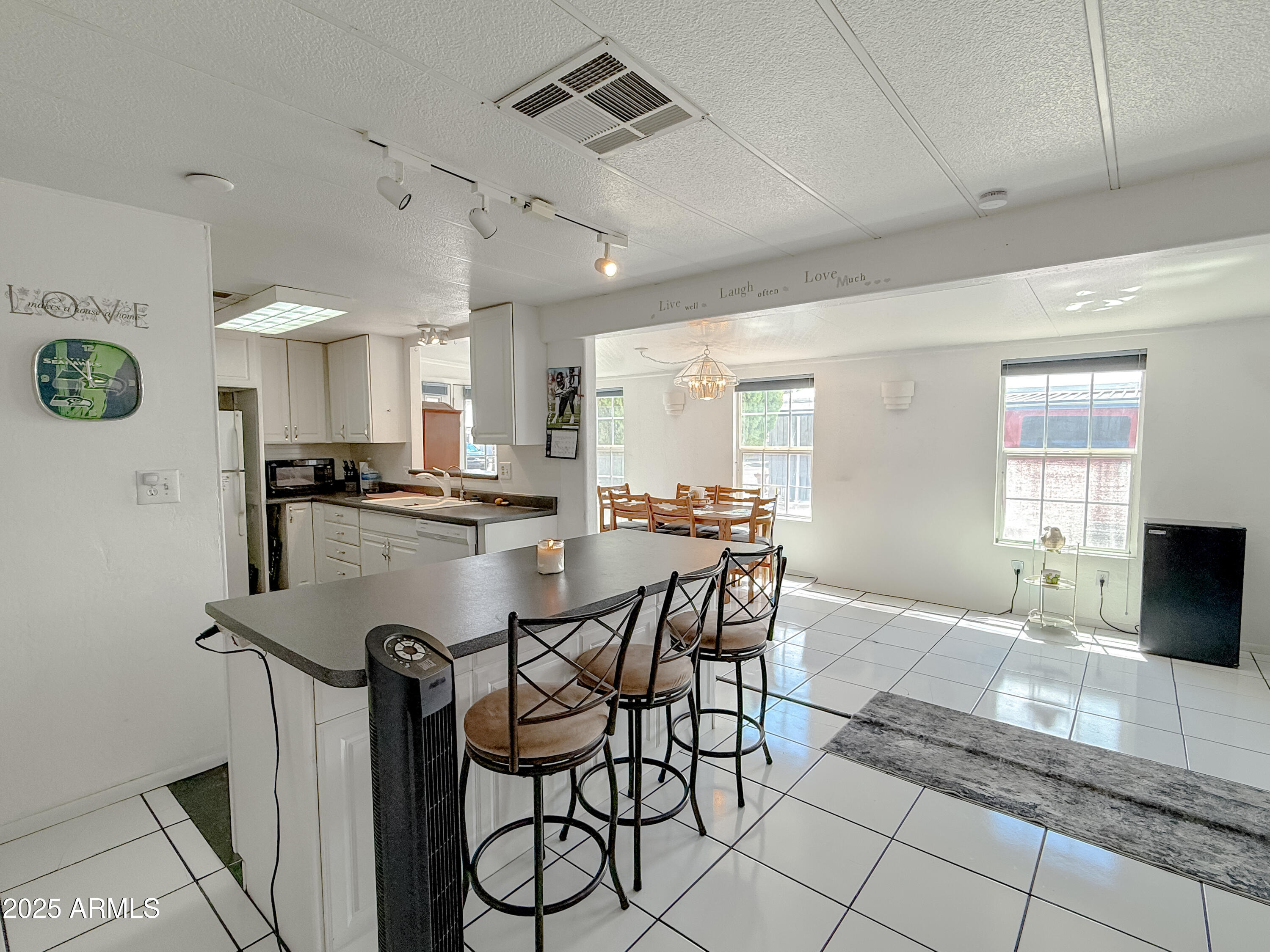 120 N VAL VISTA Drive 31