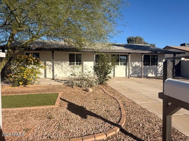 919 S SAGUARO Drive