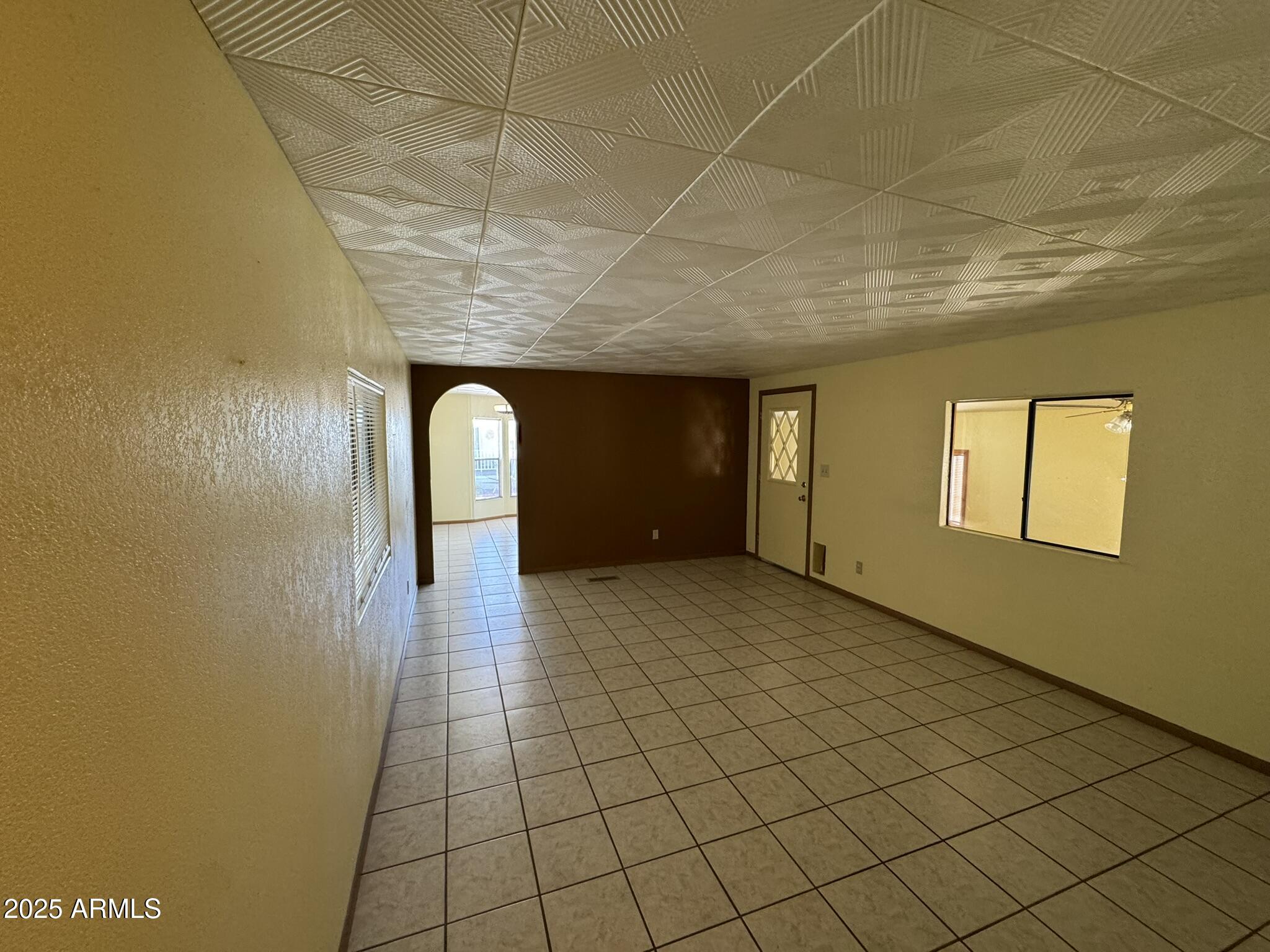 4065 E UNIVERSITY Drive 564