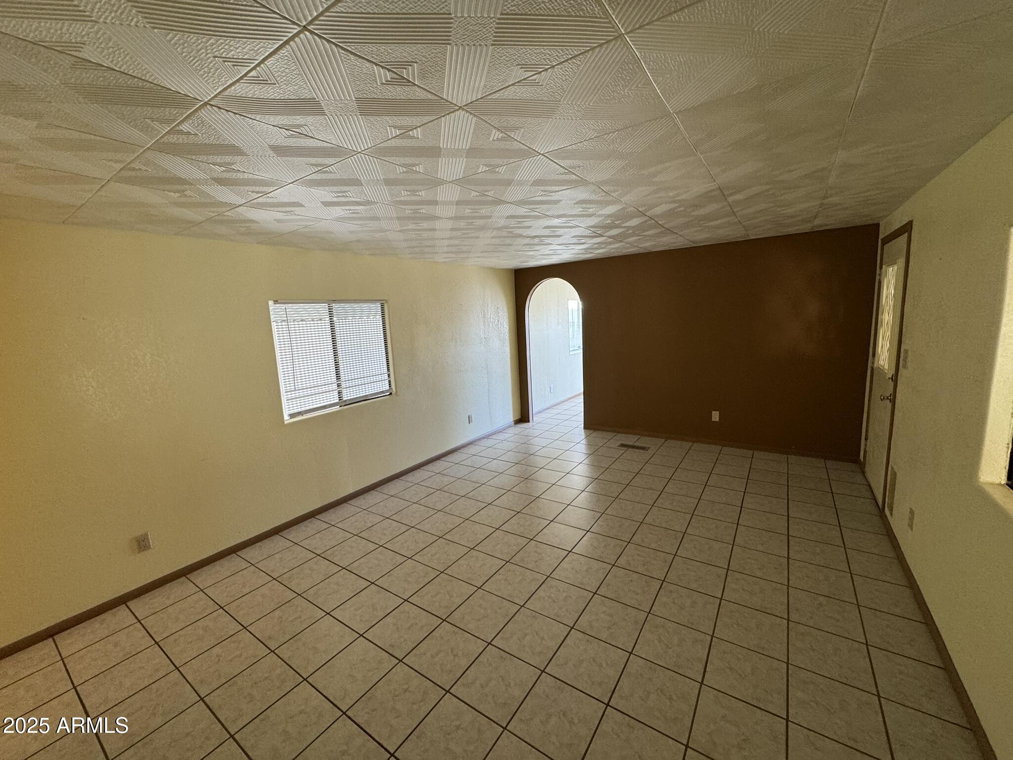 4065 E UNIVERSITY Drive 564