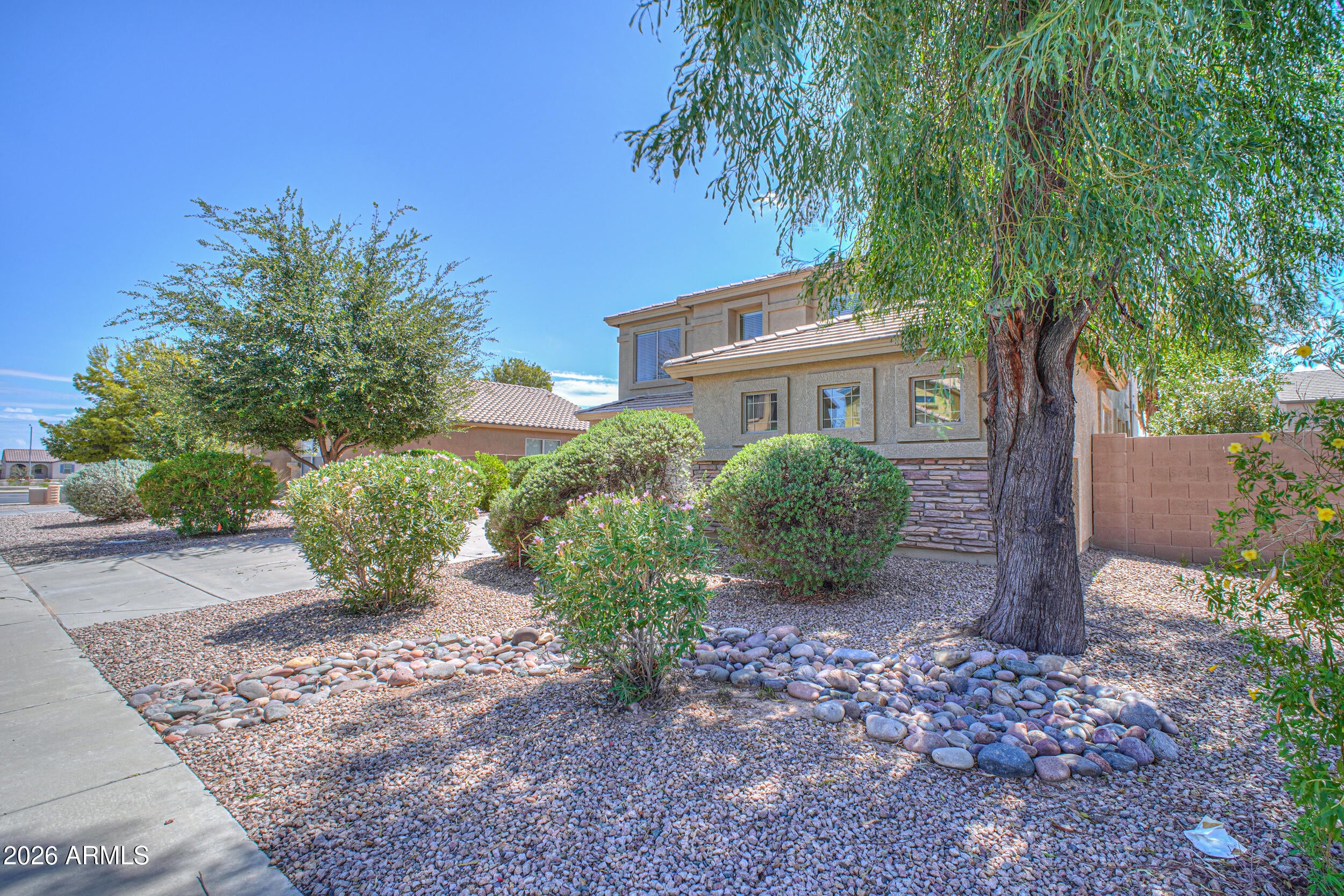1325 E BRENT Court