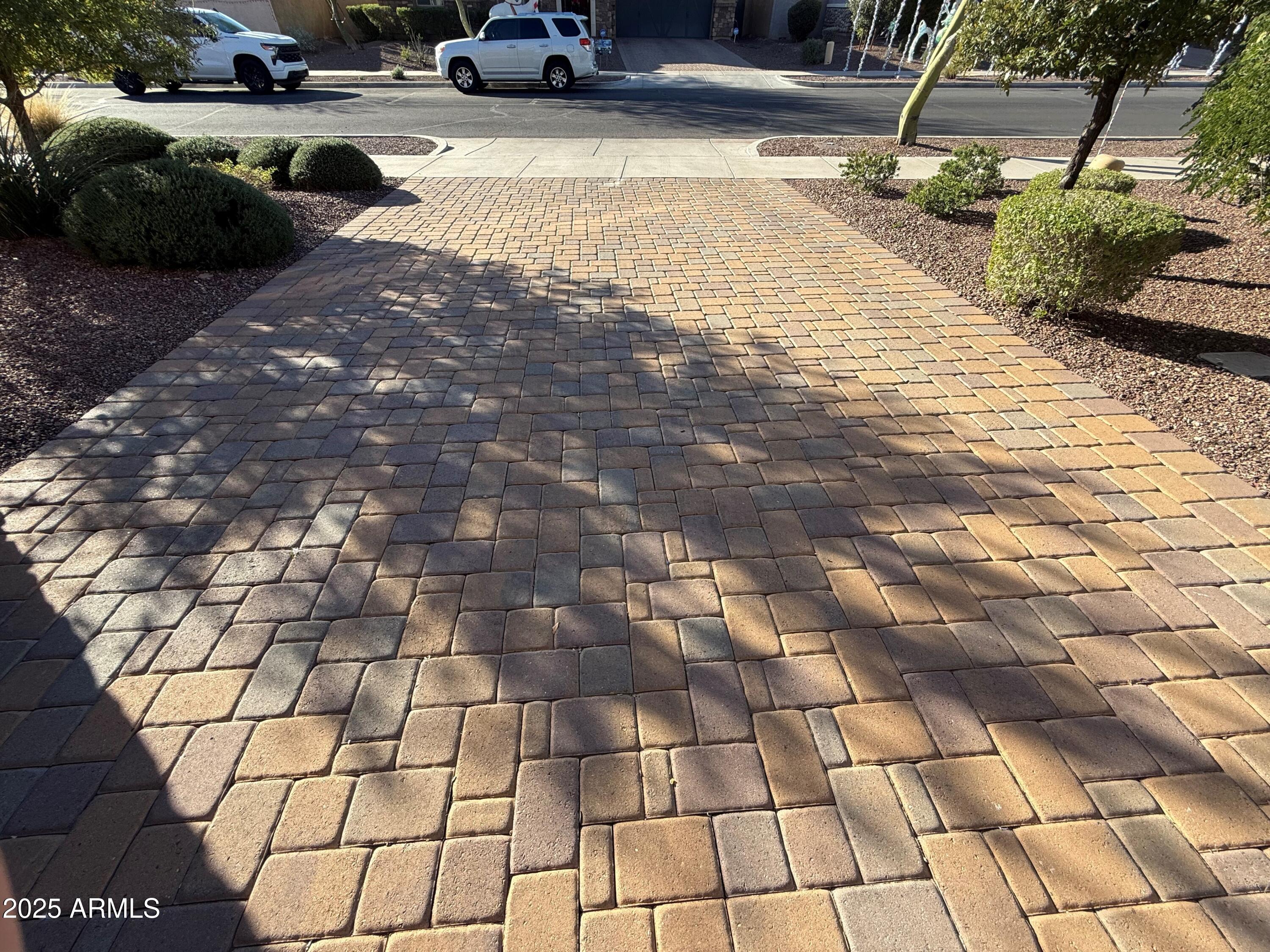 2709 N BLACK ROCK Road