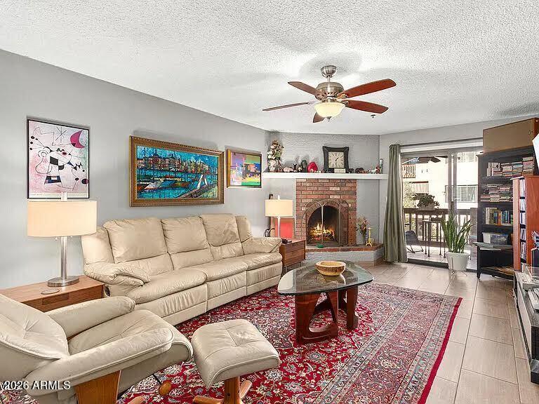 3031 N CIVIC CENTER Plaza 230