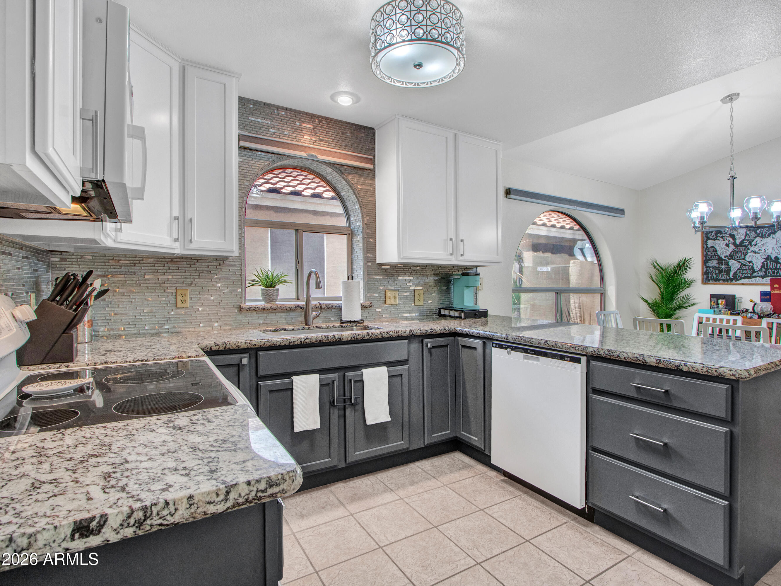 GARDEN POINT LOT 1-71 74-155 TR A B - Residential